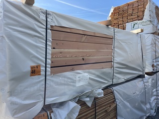 Ca. 110x Douglas palen geschaafd, 90x90mm, lengte 300cm